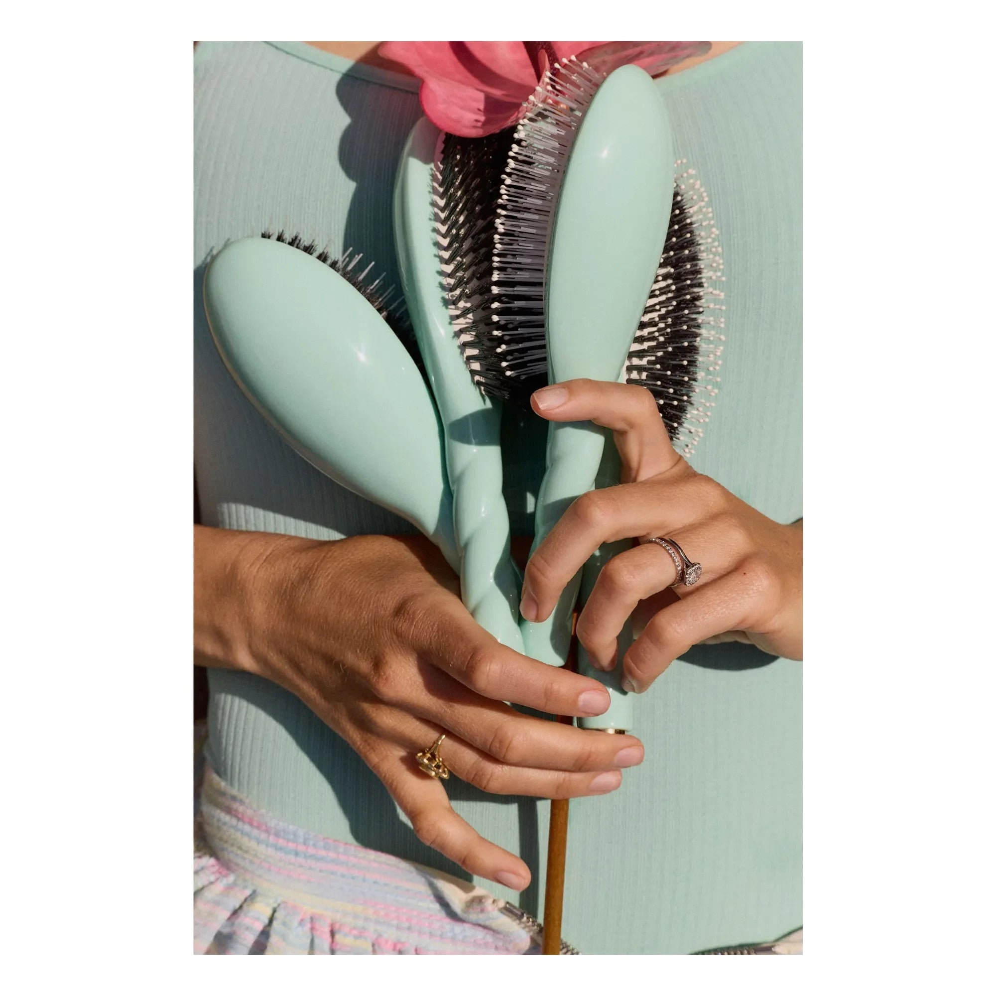La Bonne Brosse - La Miracle N°04 Hairbrush - Detangling and Massaging | Lagoon Blue