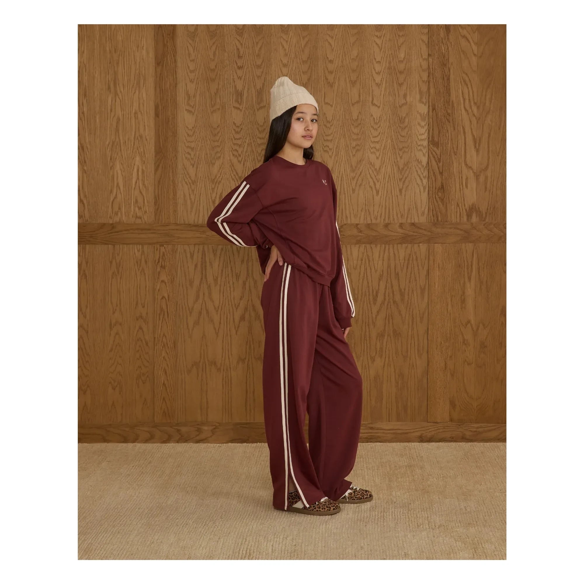 Rylee + Cru - Trim Sweatshirt | Burgundy
