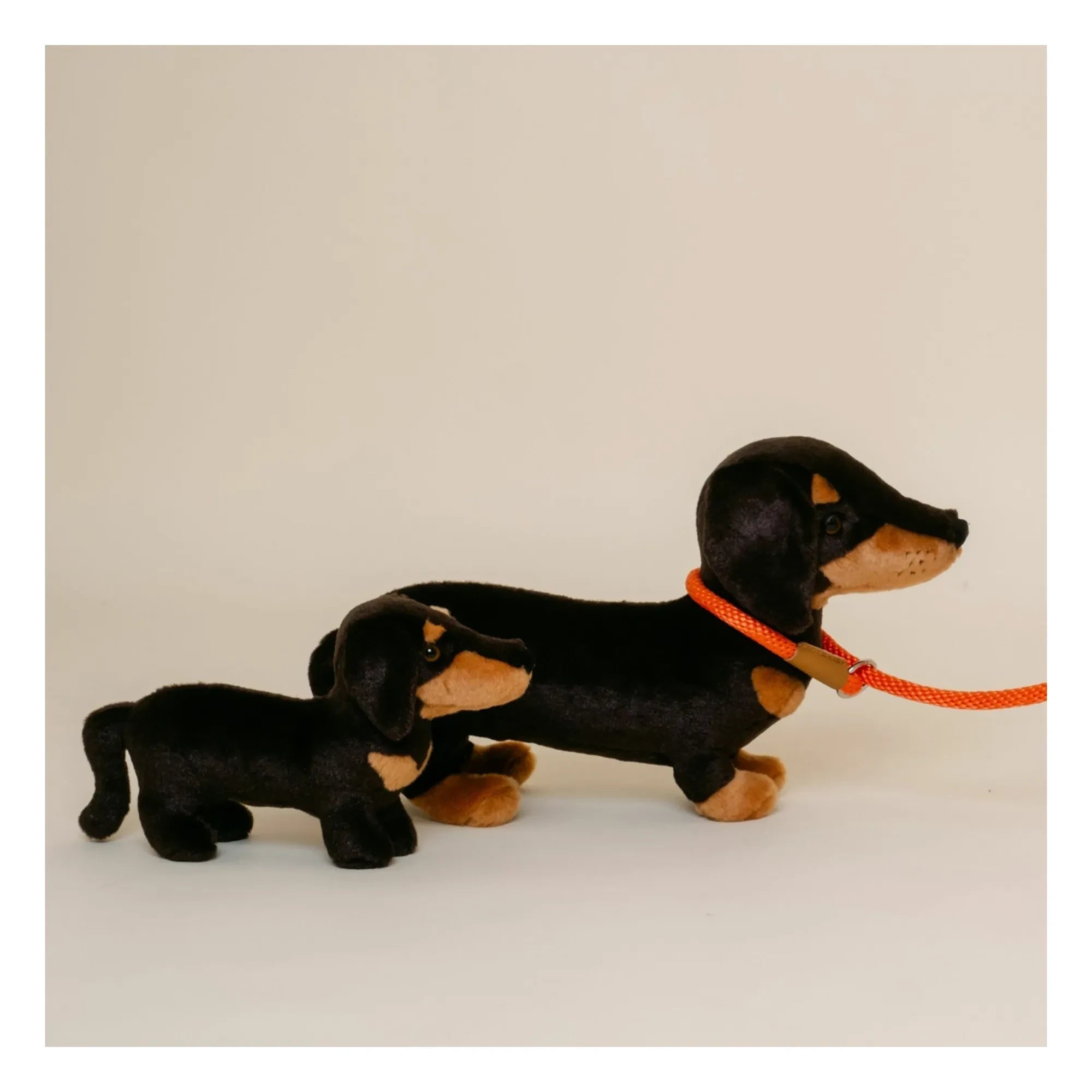 La Pelucherie - Eugène Dachshund Plush 40 cm | Black