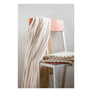 La cerise sur le gâteau - Marina Beach Towel | Purple