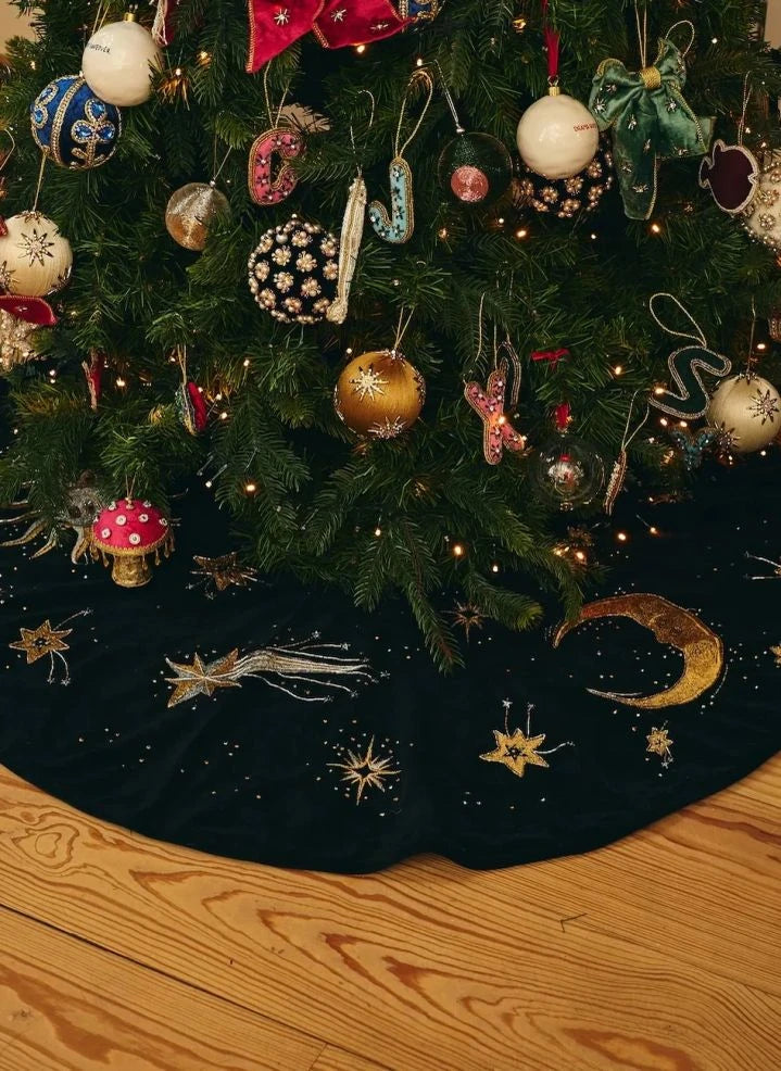 Anna + Nina - Göksel Christmas Tree Base Cover | Black