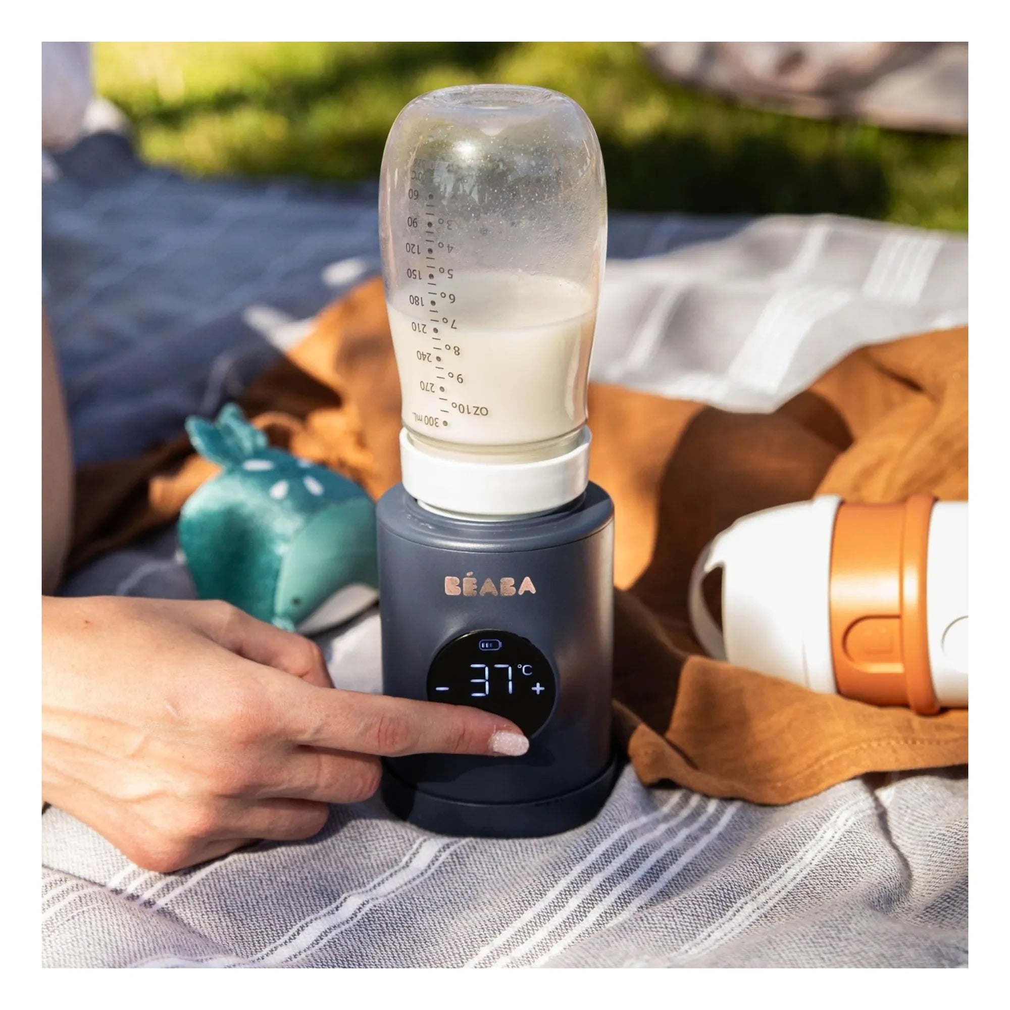 Béaba - Milk Nomad Baby Bottle Warmer | Night Blue