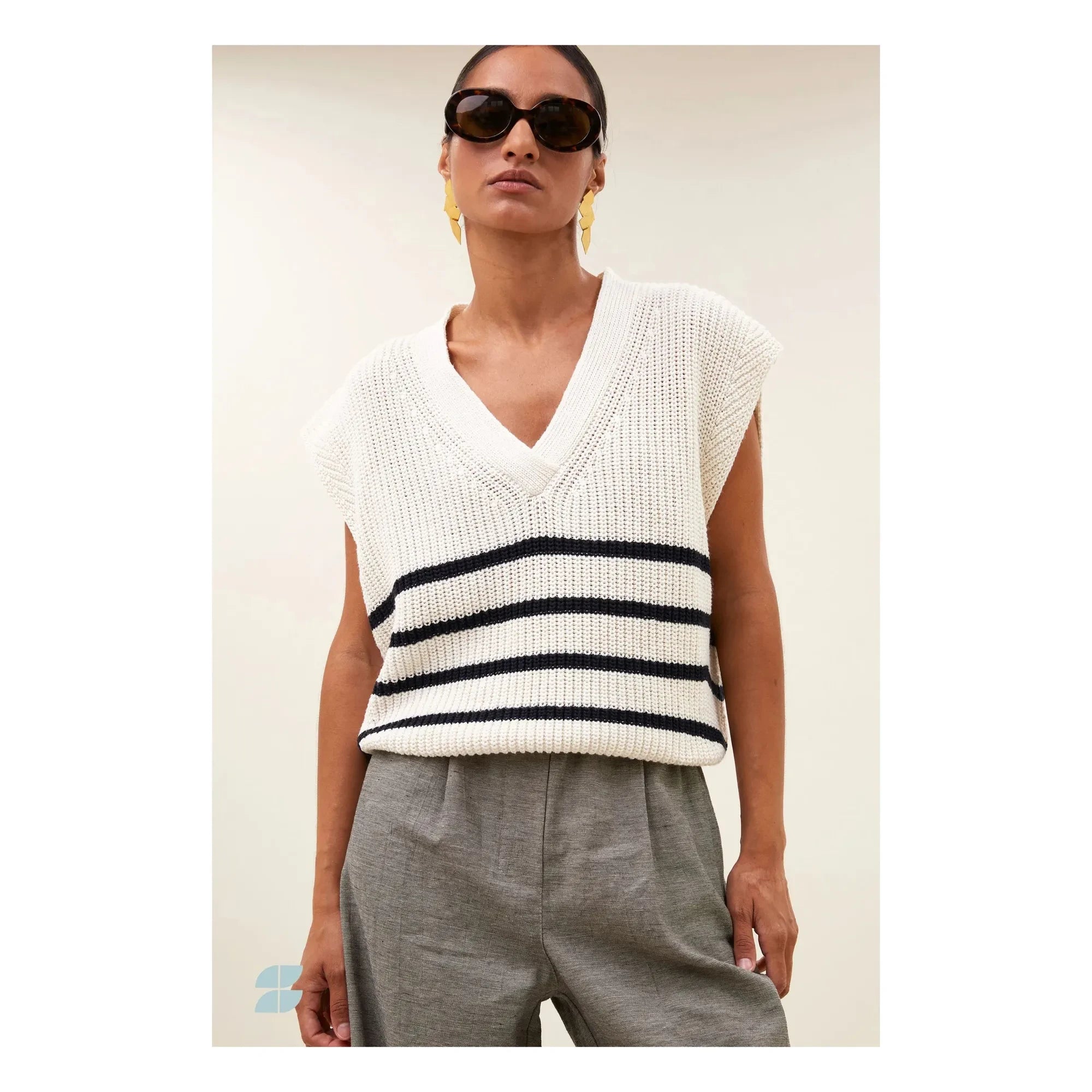 By Bar - Lune Spencer Sweater | White