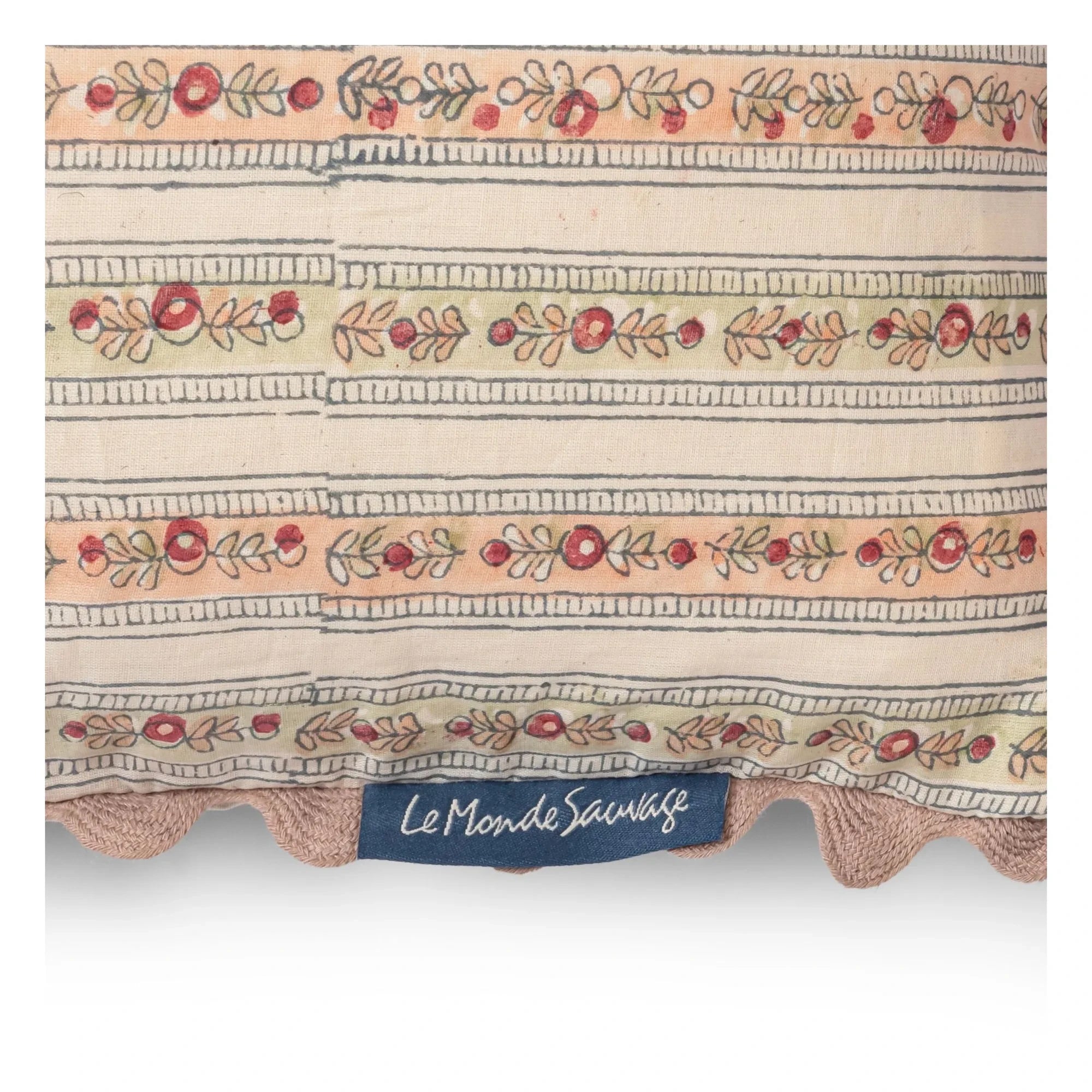 Le Monde Sauvage - Astre Lappi Pillow Cover | Pink
