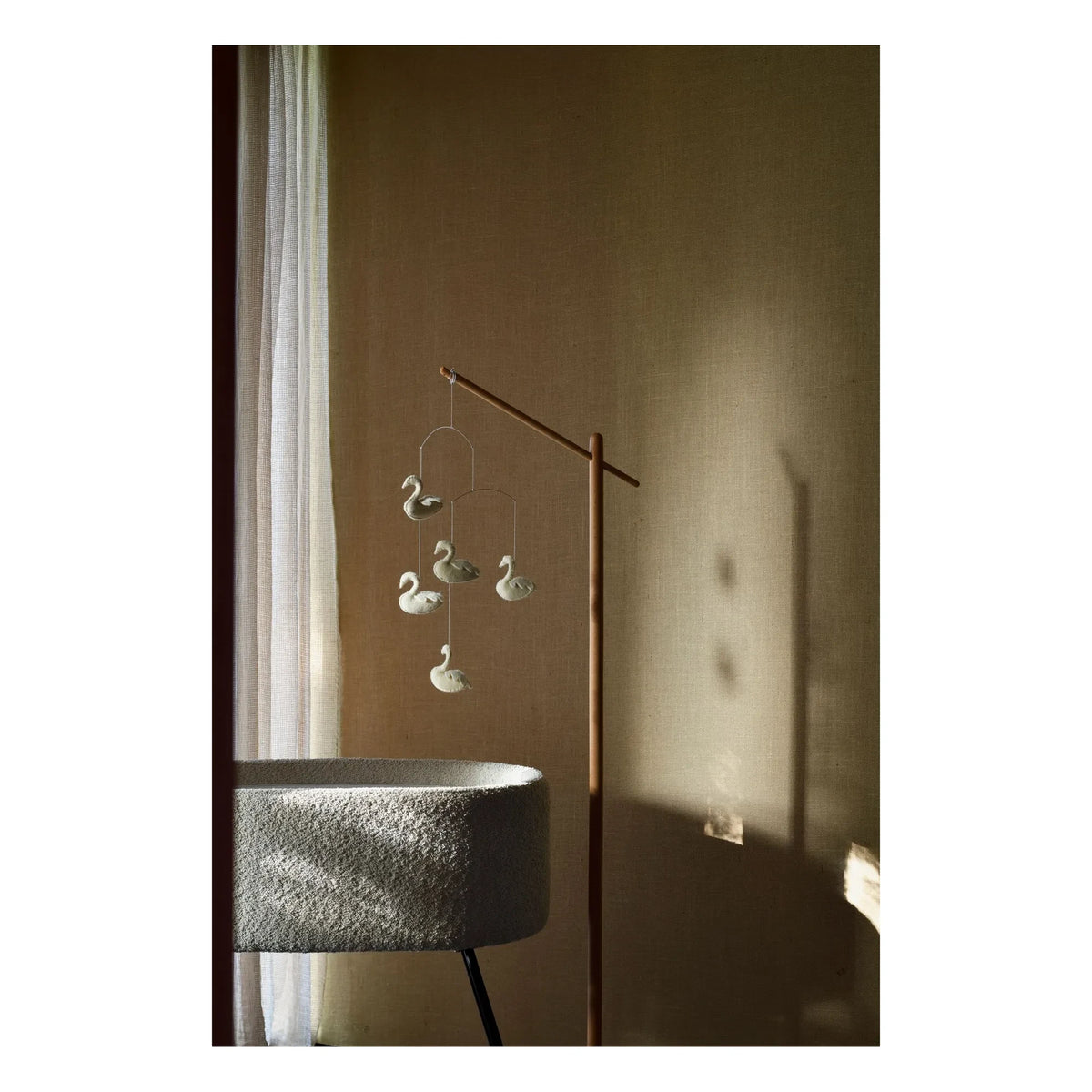 Quax - Mobile Swans | White