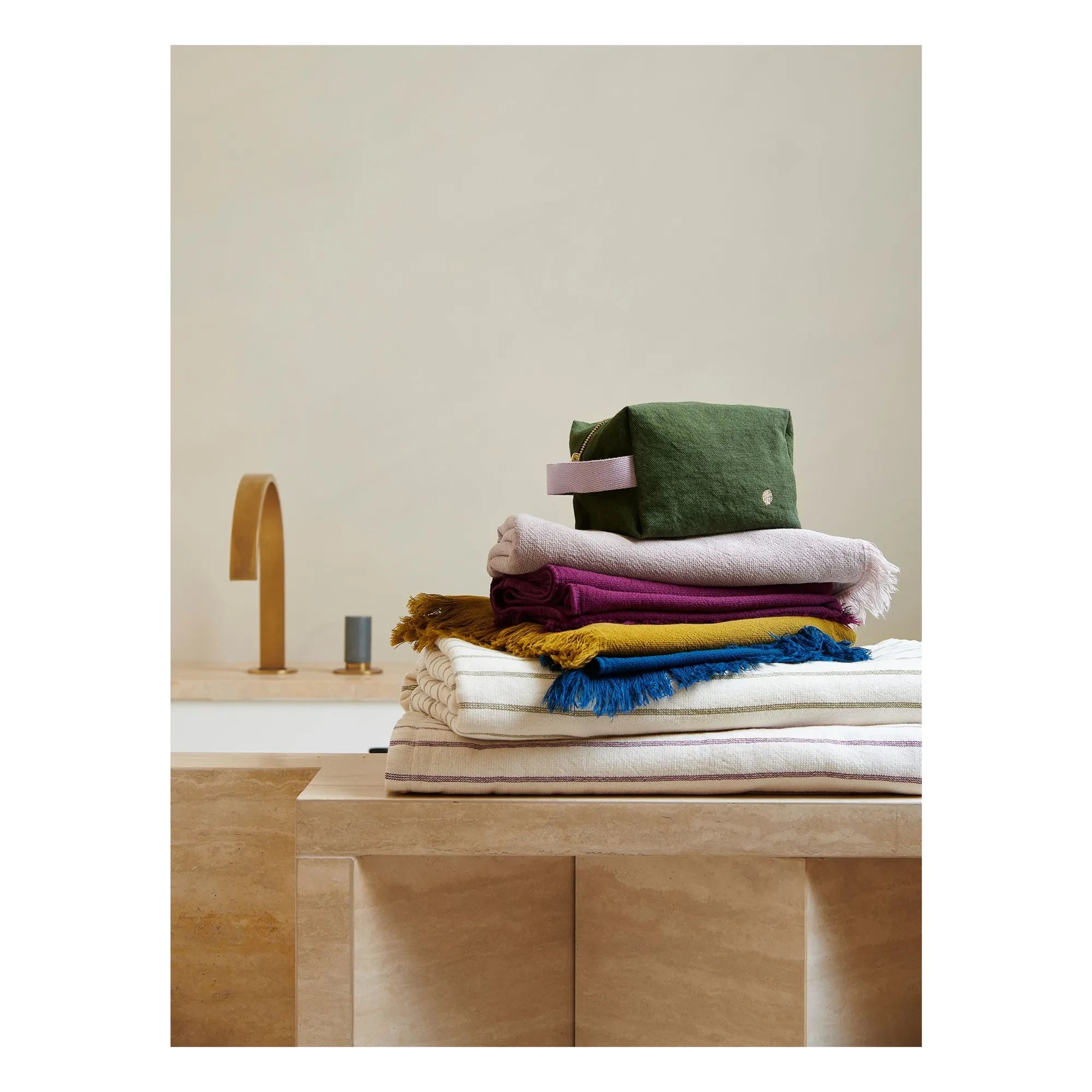 La cerise sur le gâteau - Cube Cosmetic Bag | Forest Green