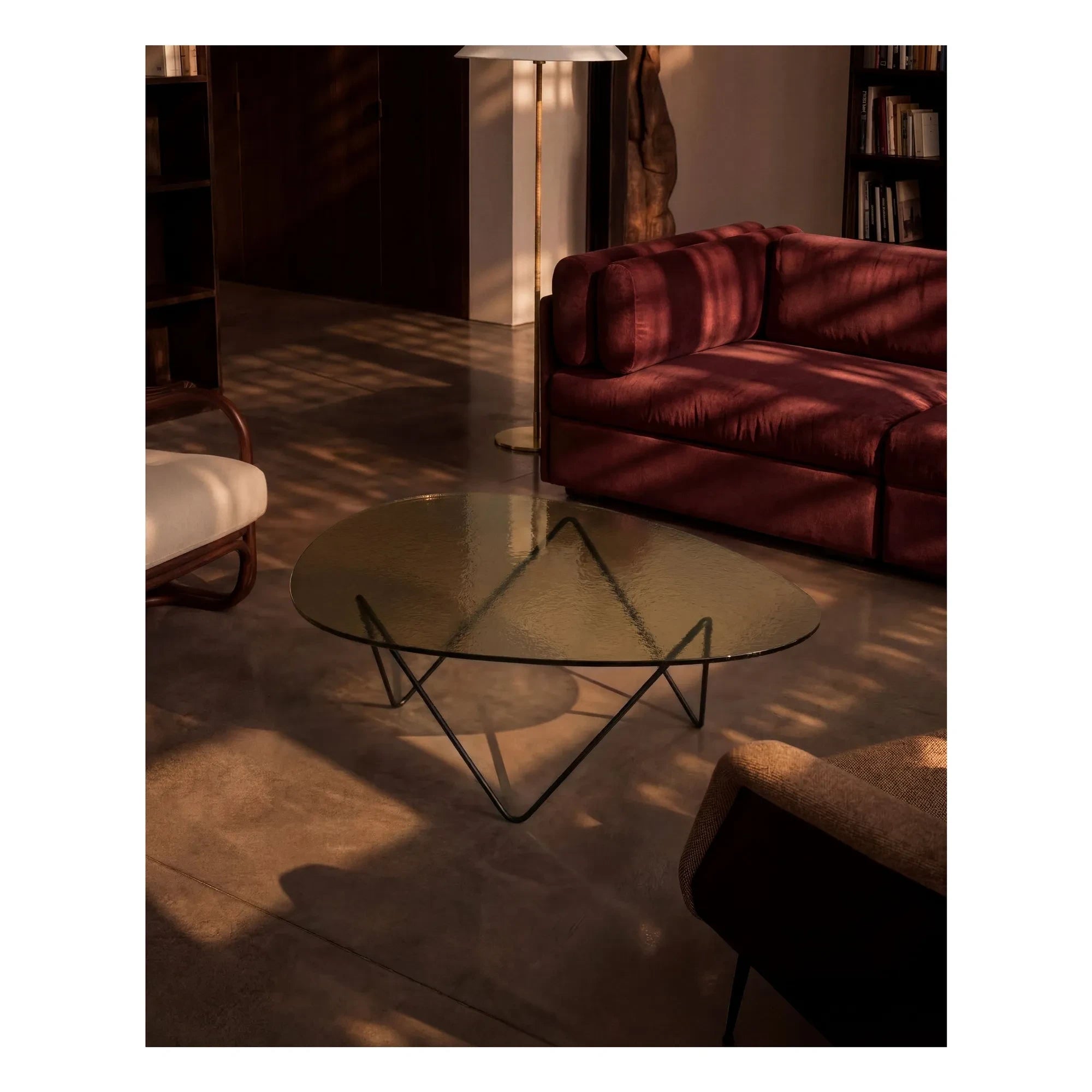 Gubi - Pedrera sehpa, Corsini & Ruiz Millet | Kömür