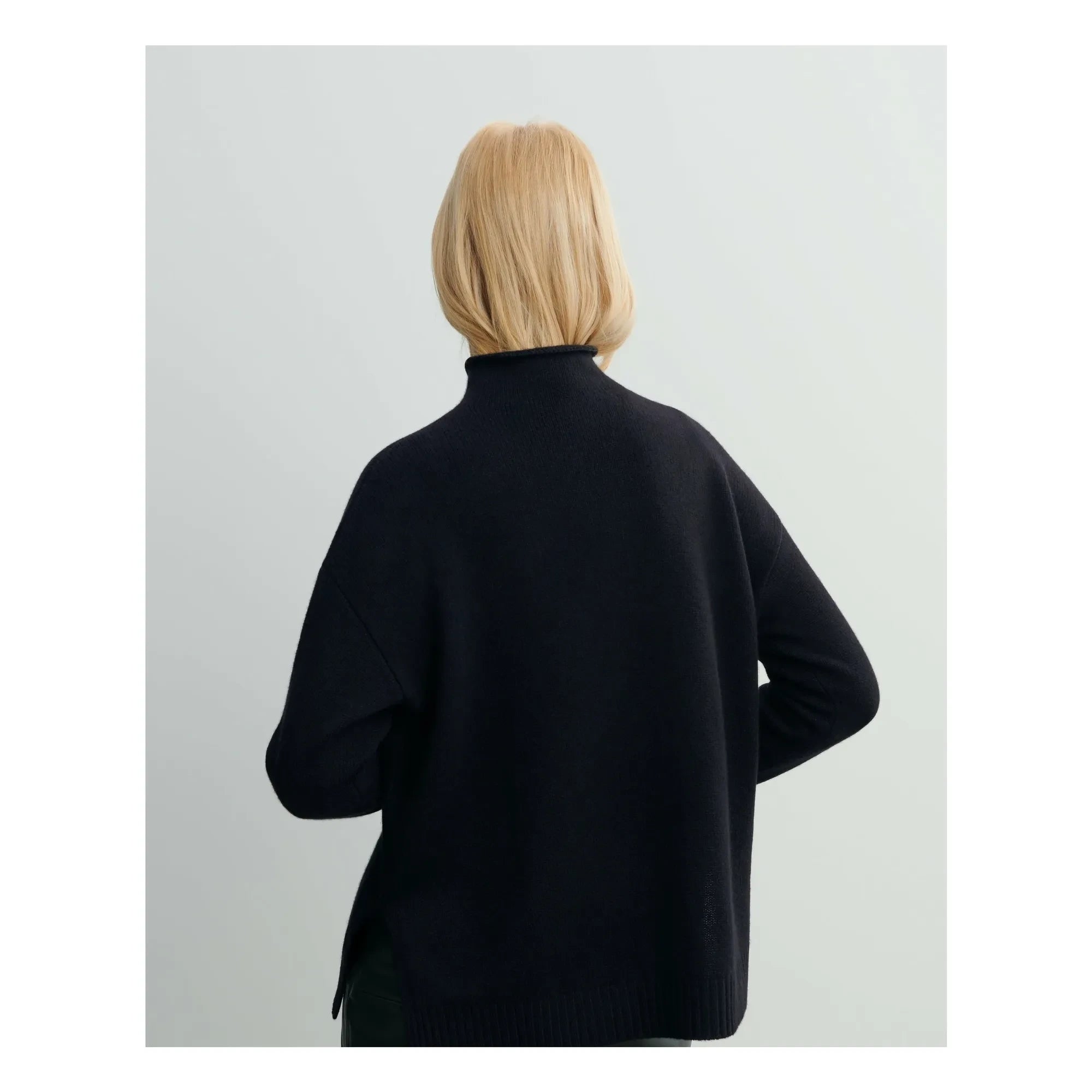 Bompard - Cashmere Turtleneck Sweater | Black