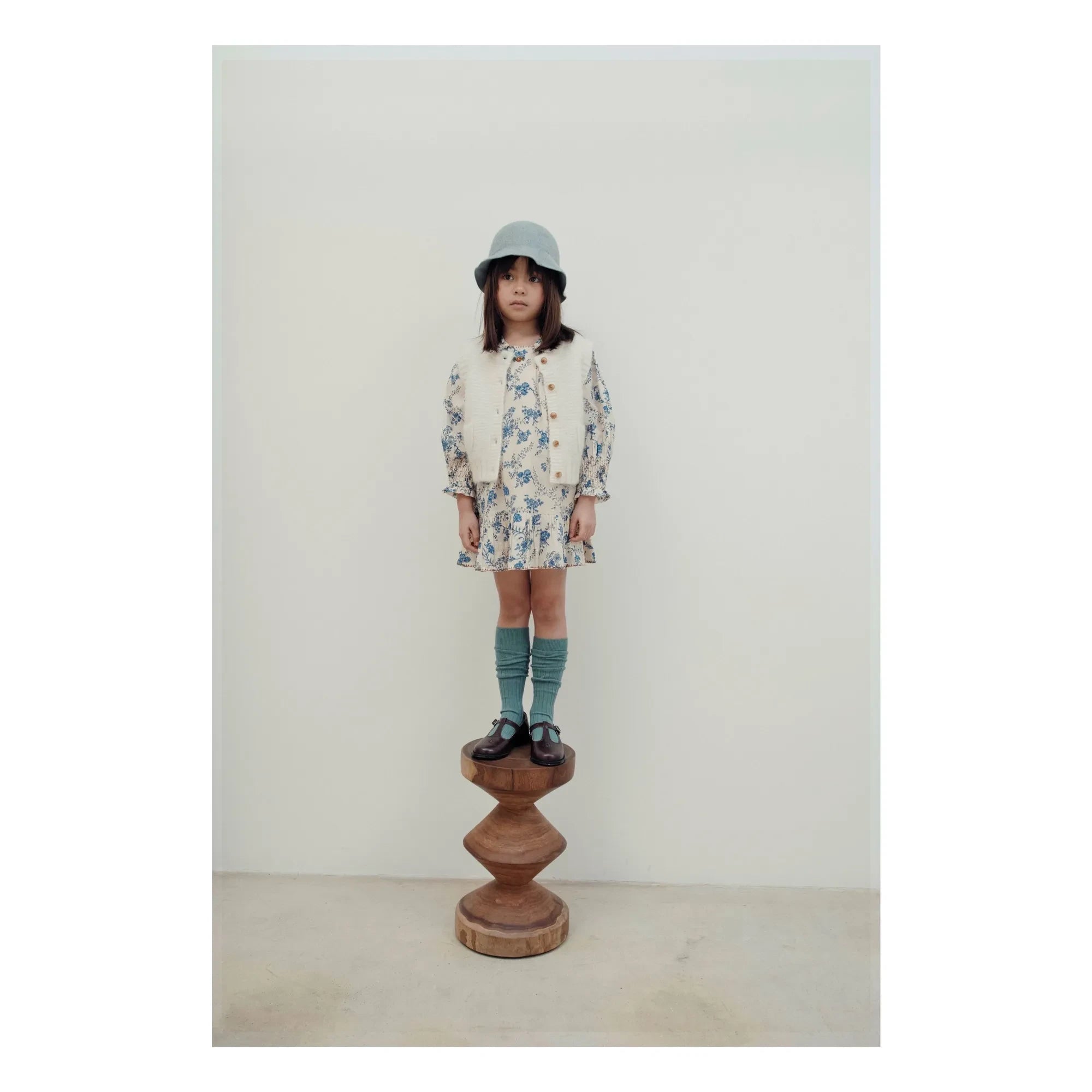Emile et Ida - Plain Wool Sleeveless Cardigan | Ecru