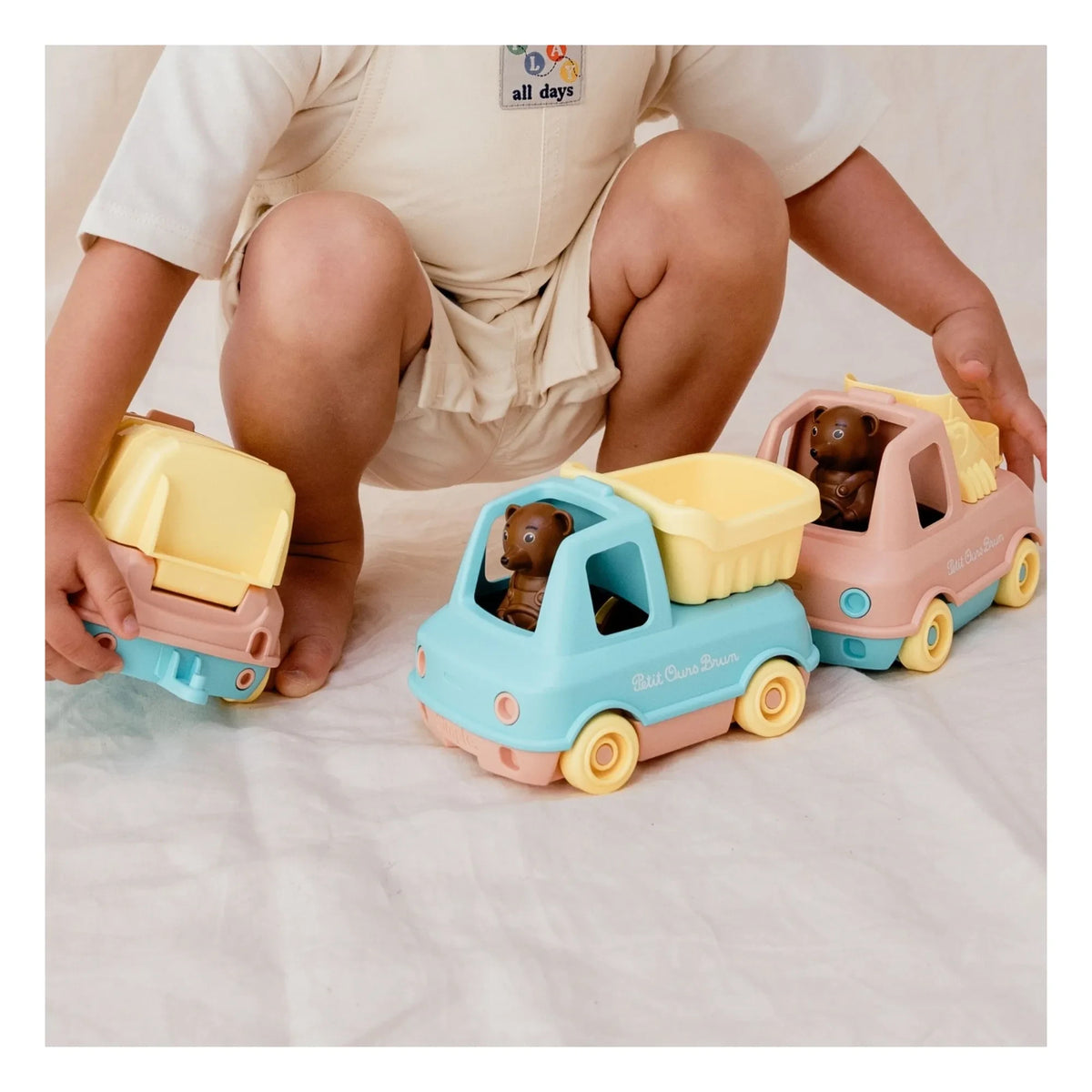 Simple - Dump Truck - Single x Small Brown Bear | Blue