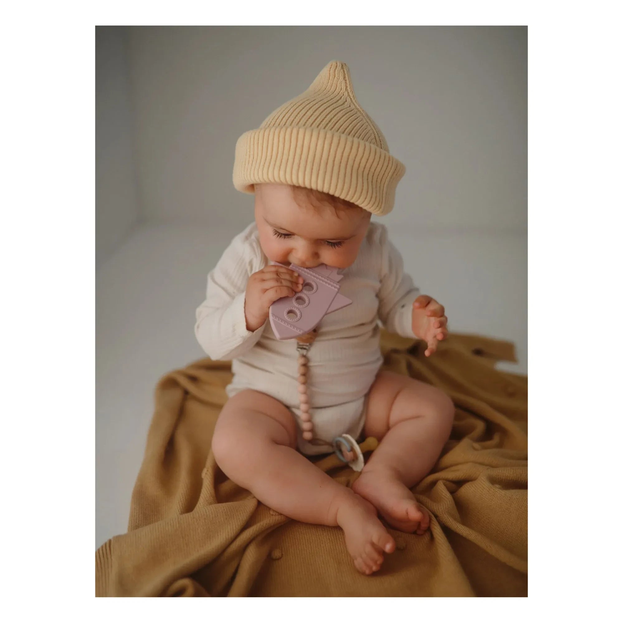 Mushie - Silicone Rocket Teething Toy | Lilac