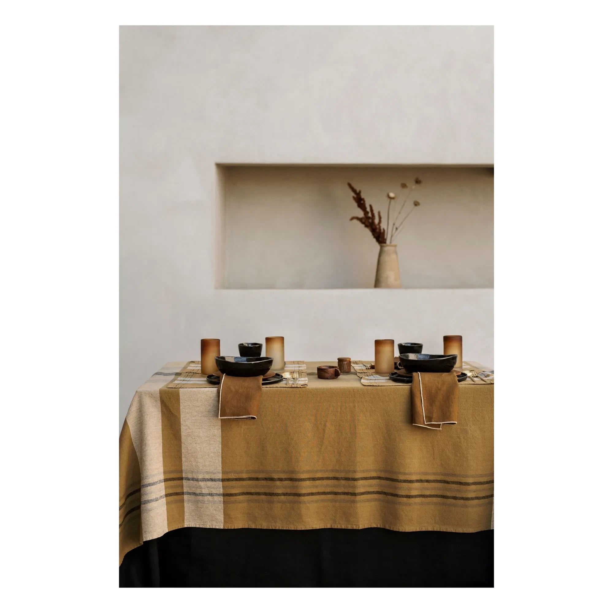Haomy - Aalborg tablecloth | Gold