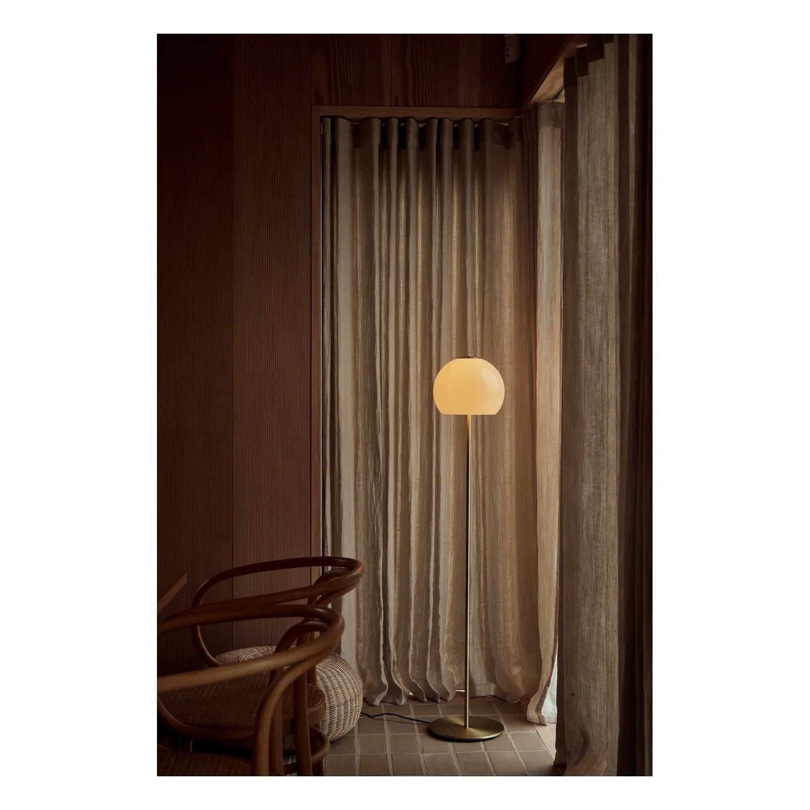 Frandsen - Ball Zemin Lambası, Benny Frandsen & Frandsen Design Studio | Kum grisi