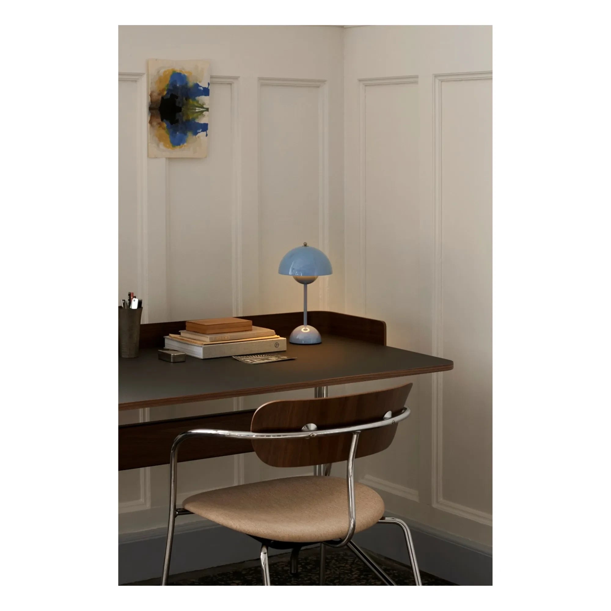 & Tradition - Pavilion AV17 Mass, Chrome Base | Walnut