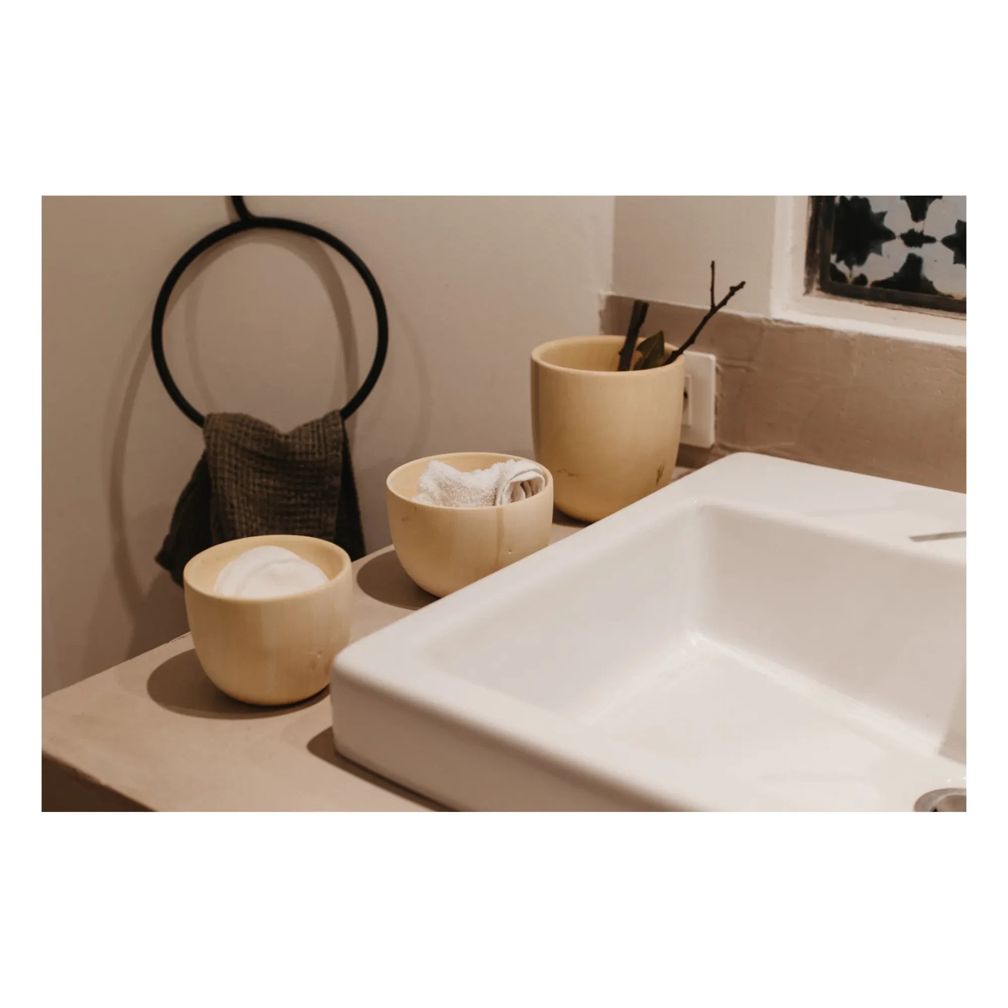 Cosydar - Black Towel Rack