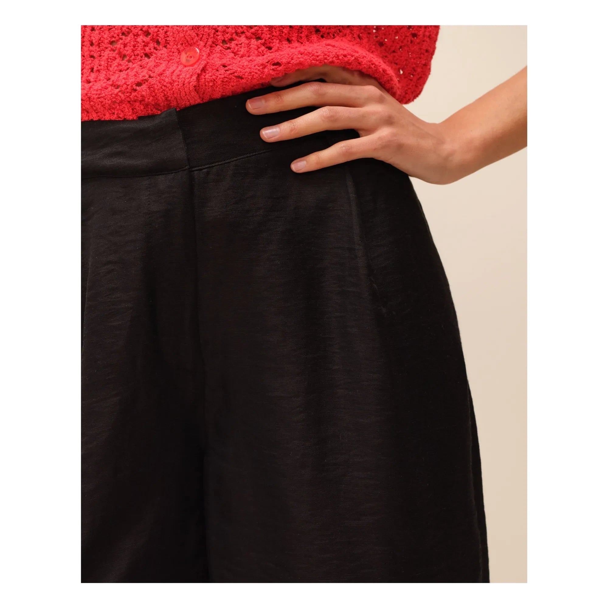 Nitah - Myriam Bermuda Shorts | Black