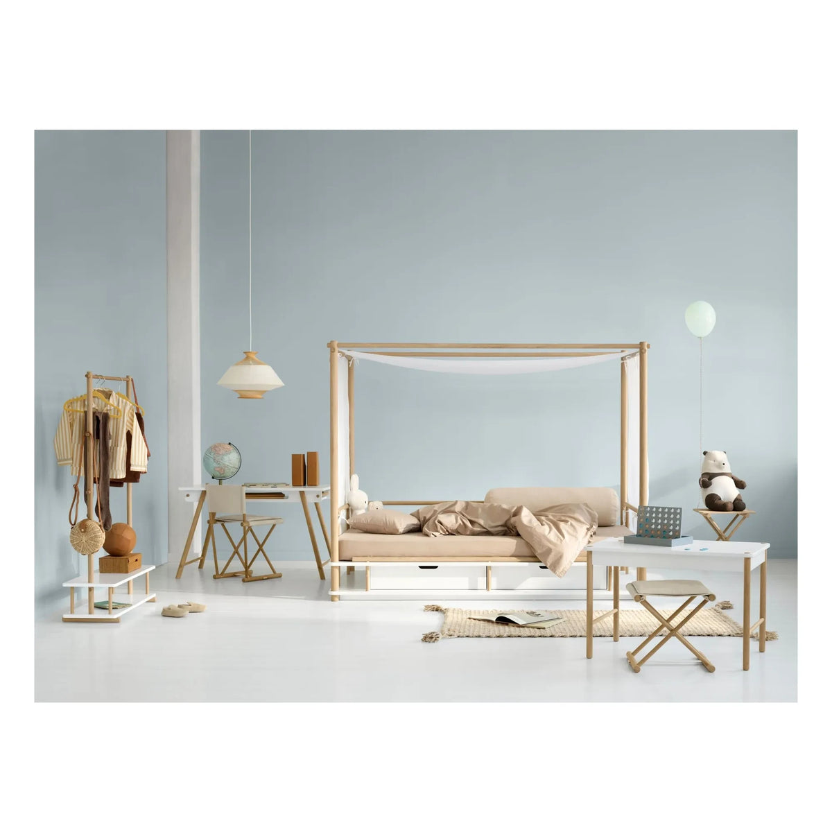 Oliver Furniture - Camp Meşe Oyun Masası | Beyaz
