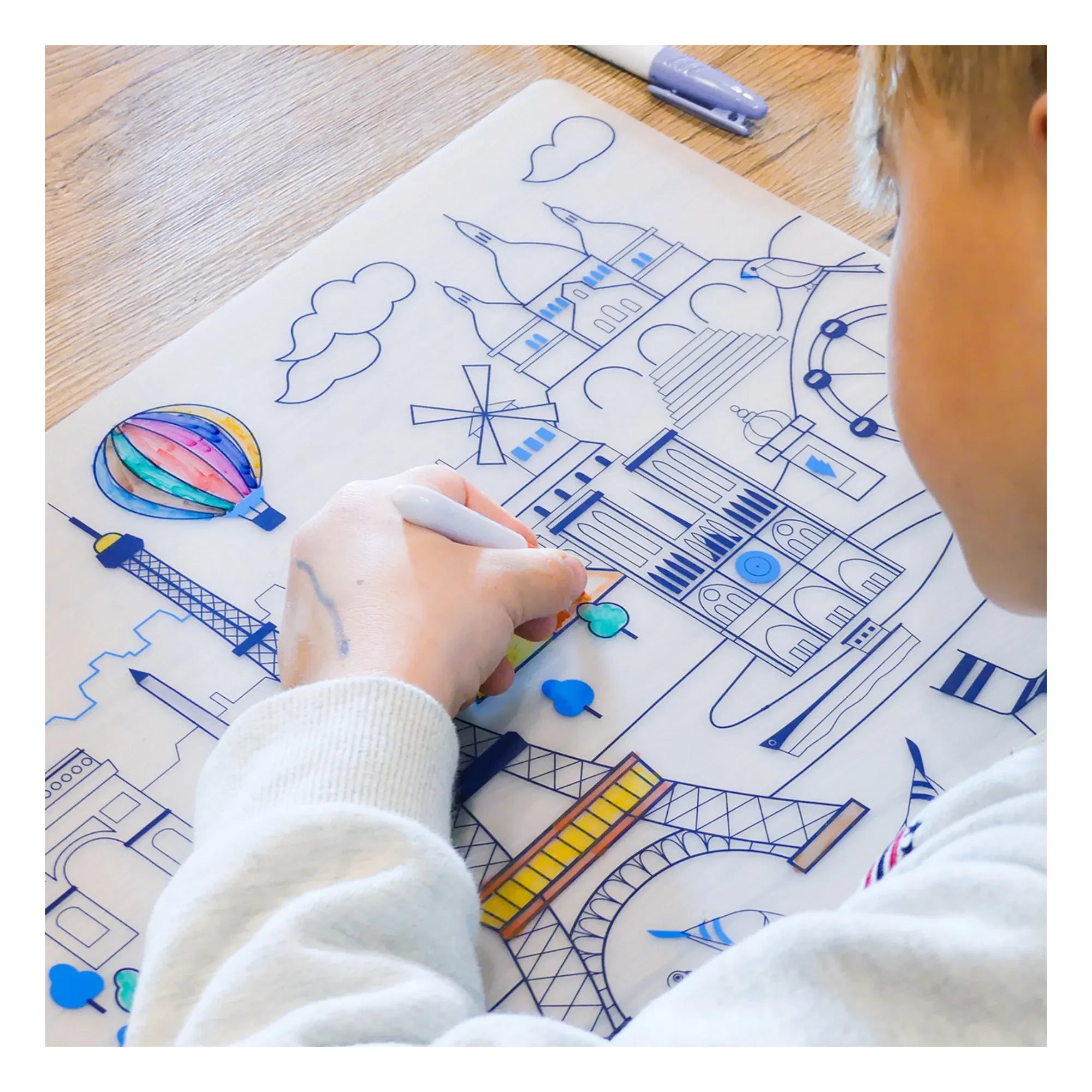 Superpetit - Paris Coloring Placemats with Bracelet and 5 Markers
