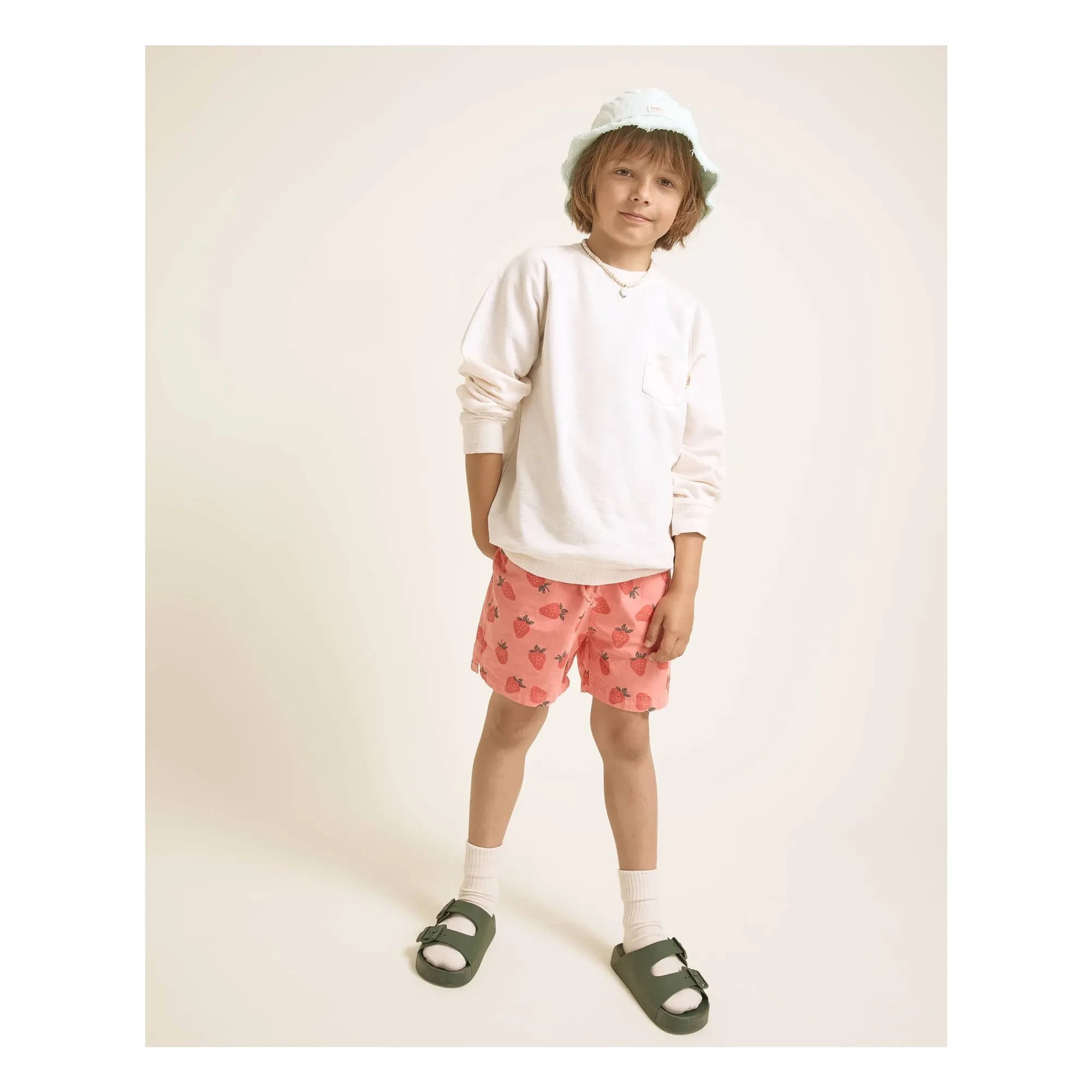 Búho - Strawberry Patterned Poplin Organic Cotton Swimsuit Shorts | Pale Red