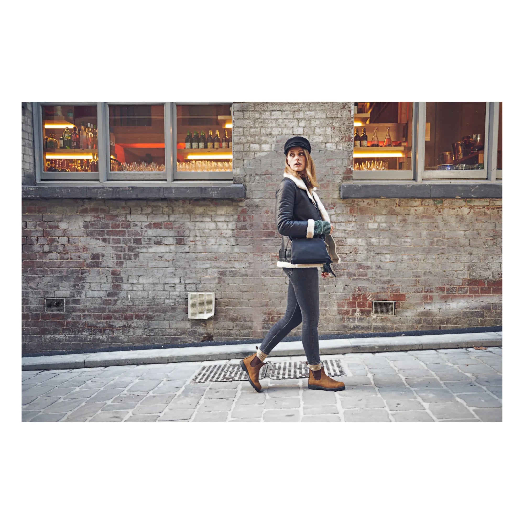 Blundstone - Nubuck Classic Chelsea Boots - Adult Collection | Camel