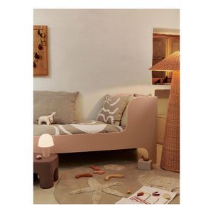 Ferm Living Kids - Kove püsküllü halı | Kum