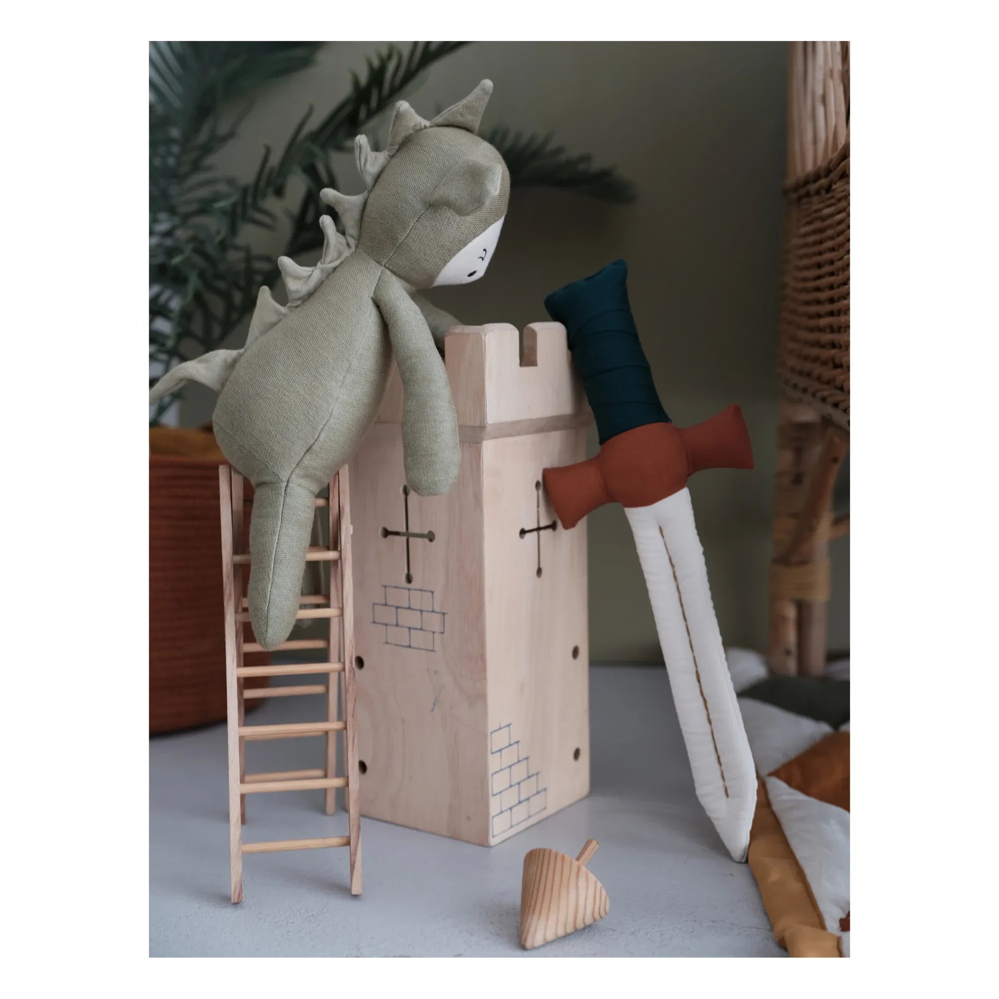 Fabelab - Shield and Sword Costume | Khaki