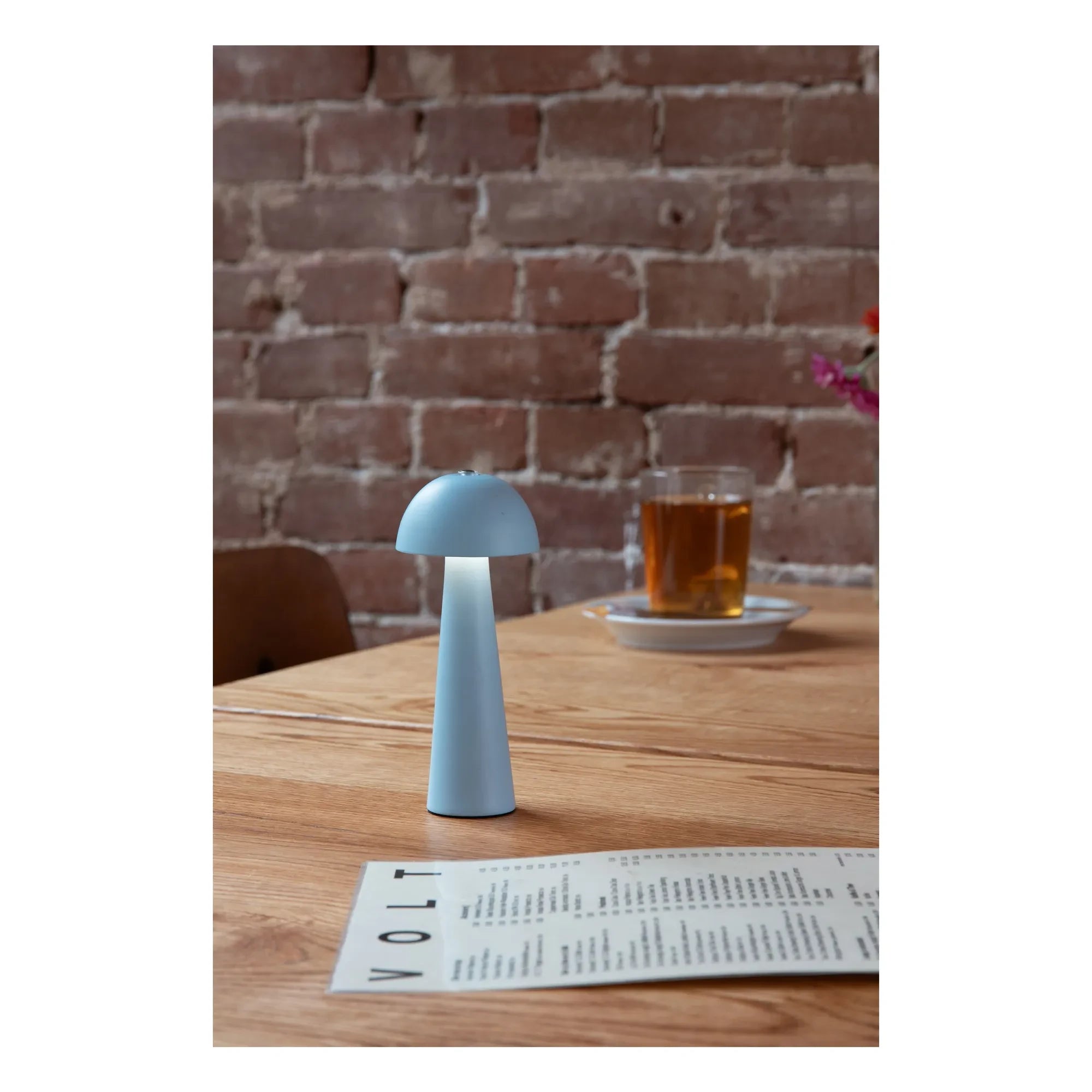 Present Time - LED table lamp | Light blue