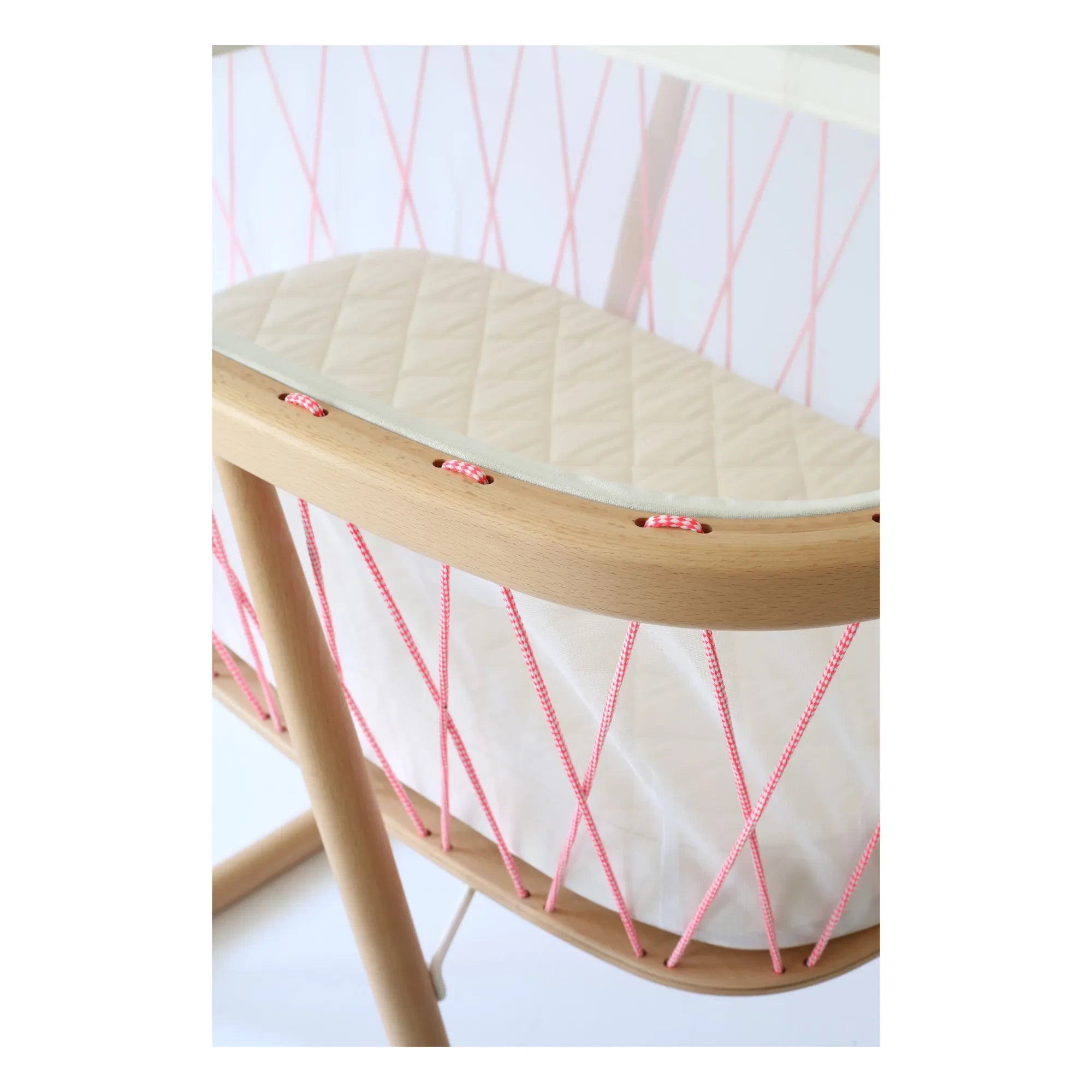 Charlie Crane - Kumi Cradle | Pink