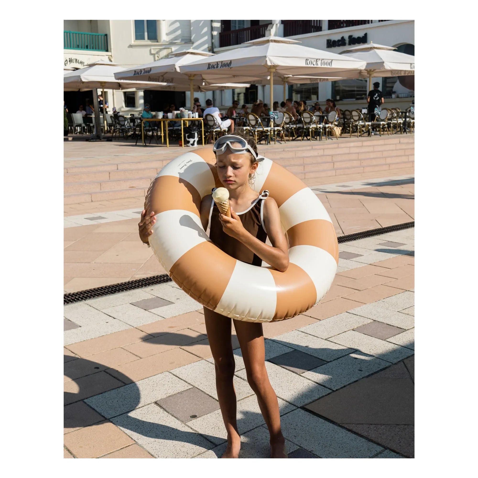 Petites Pommes - Sally float | Coffee
