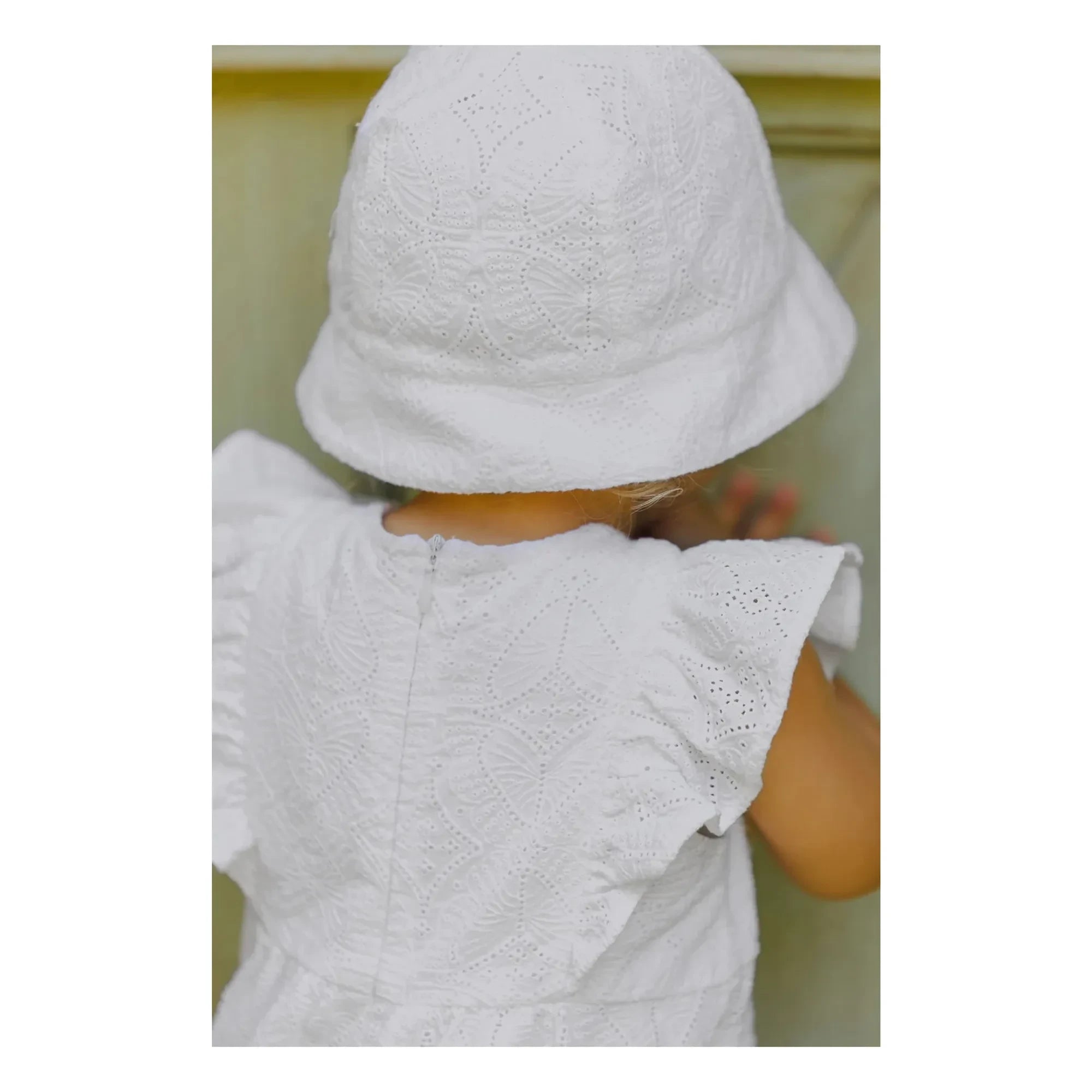 Tartine et Chocolat - Open Knit Hat | White