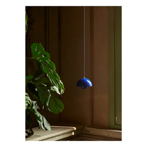 & Tradition - Flowerpot VP10 Pendant Lamp, Verner Panton | Blue