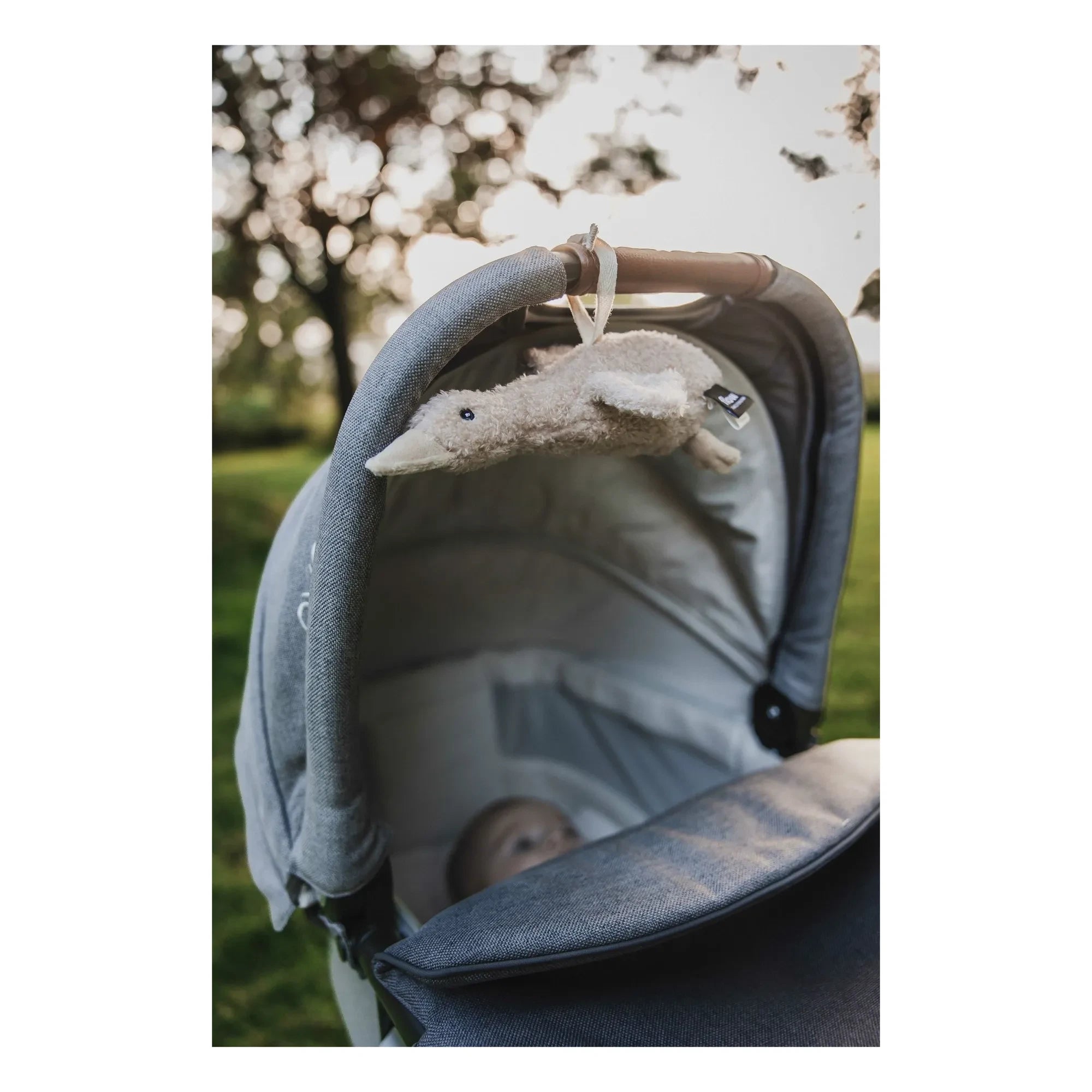 Flow - Liva White Noise Nomad Plush | Oats