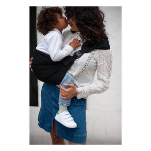 Mama Hangs - Carry & Walk Baby Carrier | Black