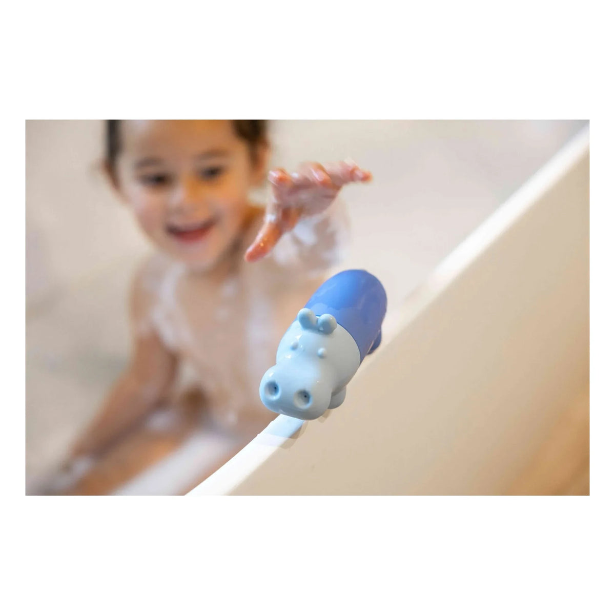 Quut - Squeezi Hippo Bath Toy | Blue