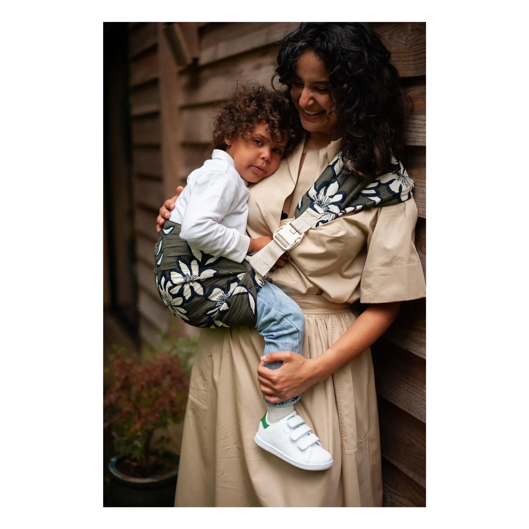 Mama Hangs - Carry & Walk Baby Carrier | Khaki