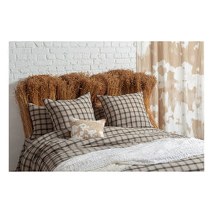 Le Monde Sauvage - Highland Washed Linen Duvet Cover | Beige Pink