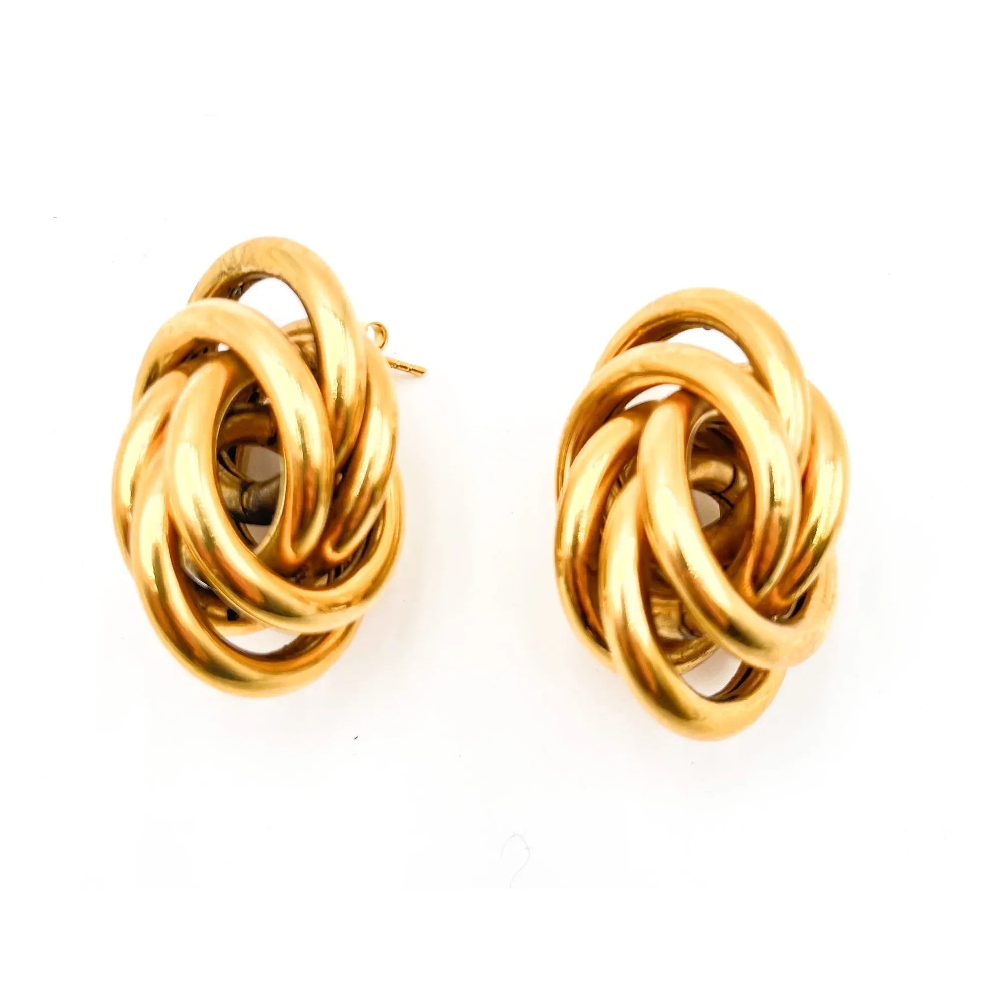 Perrine Taverniti - Vivienne Küpeler | Gold