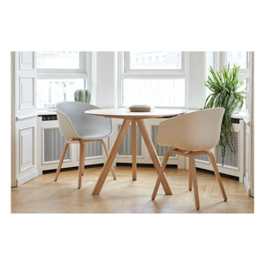 Hay - CPH20 Round Lacquered Table, Oak Base | Oak