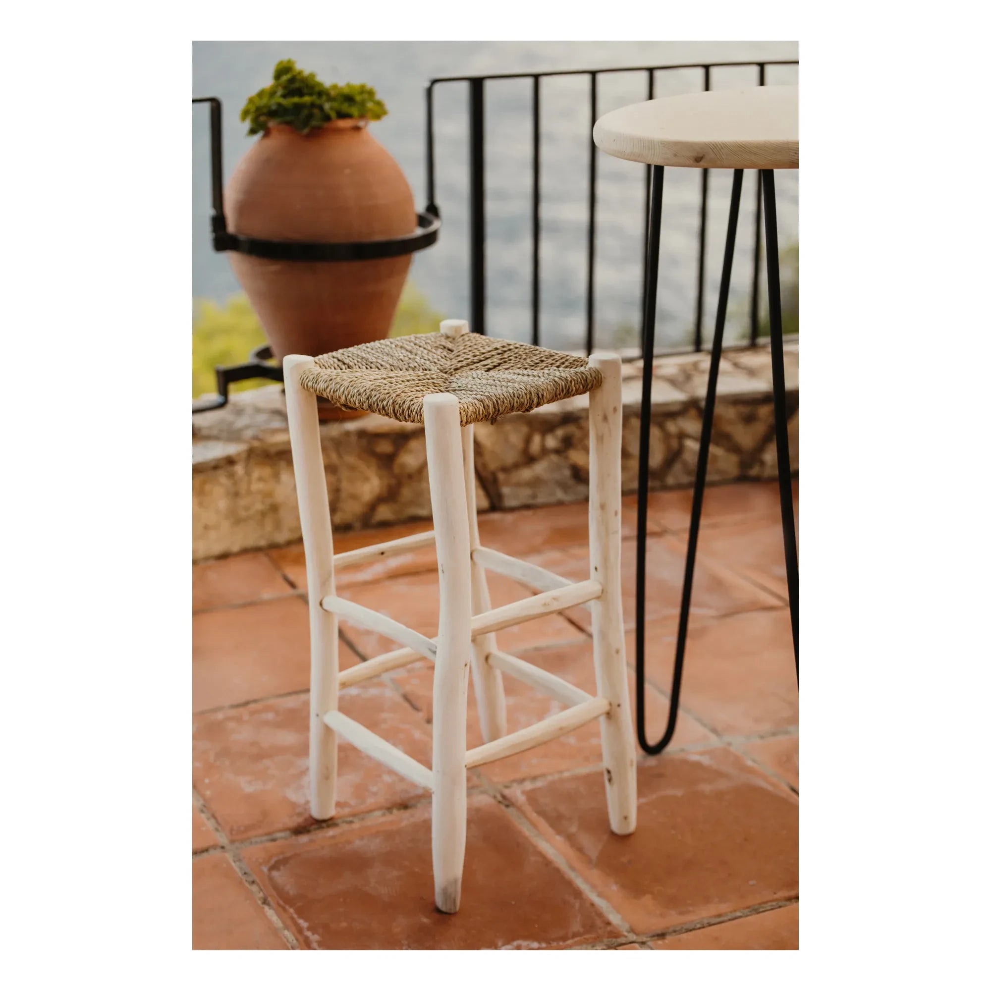 Cosydar - Palm Leaf and Raw Wood Stool