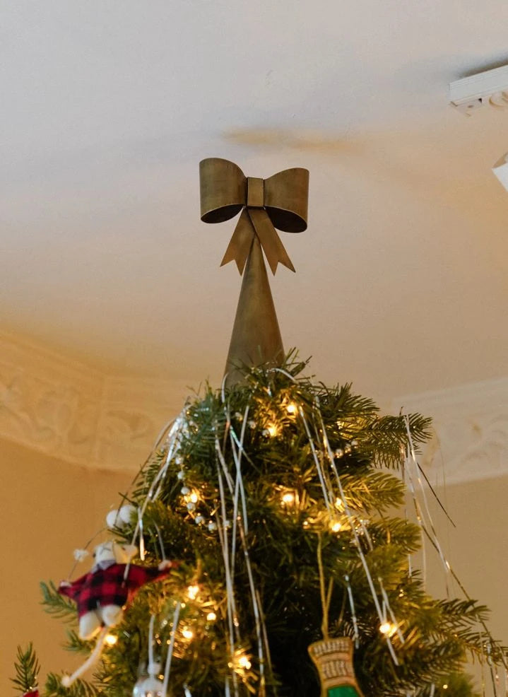Anna + Nina - Radiant Ribbon Christmas Tree Topper | Gold