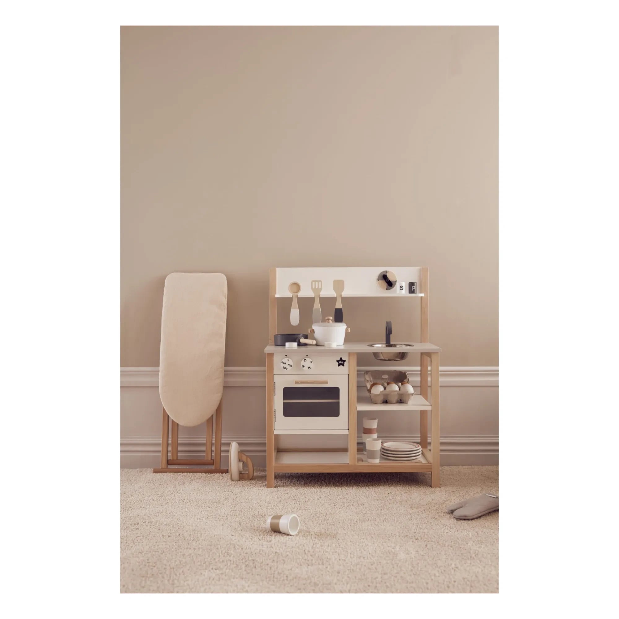 Kid's Concept - Toy Iron and Ironing Board