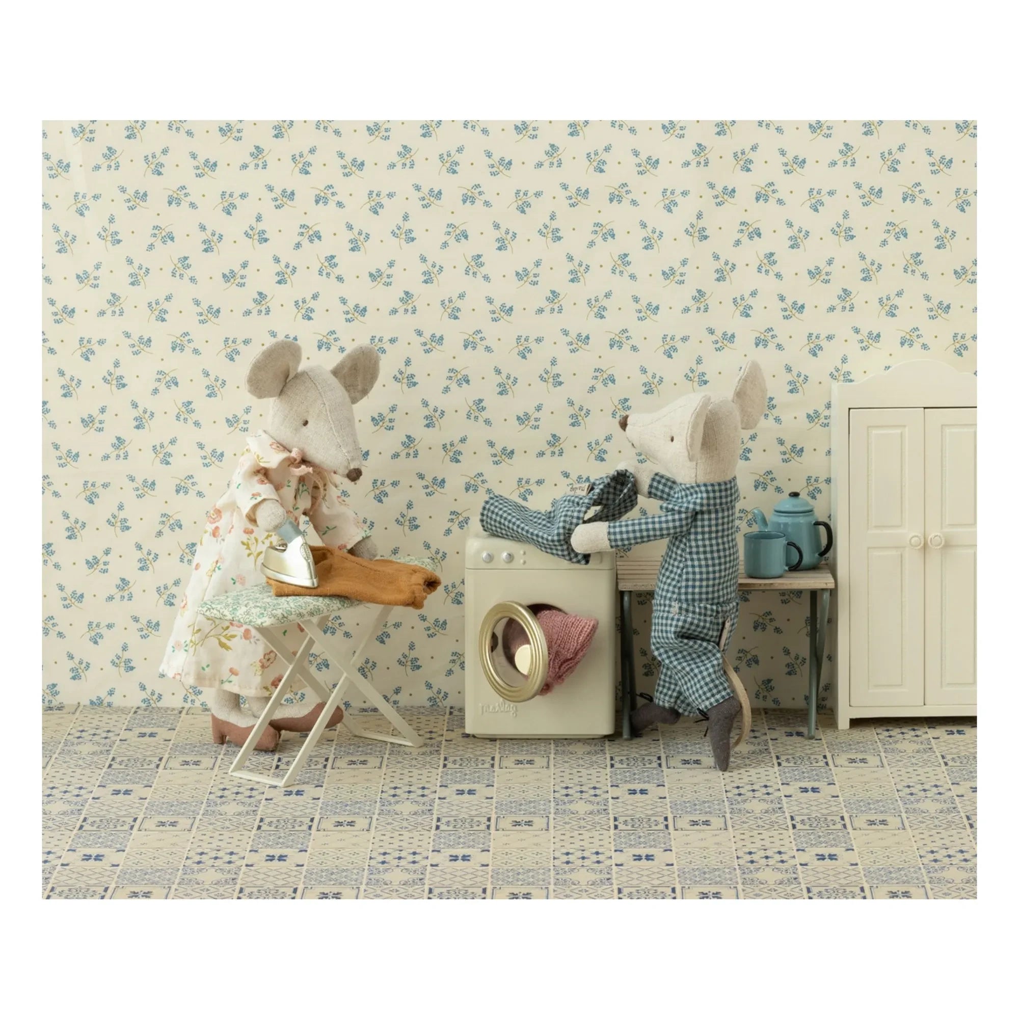Maileg - Washing Machine | White