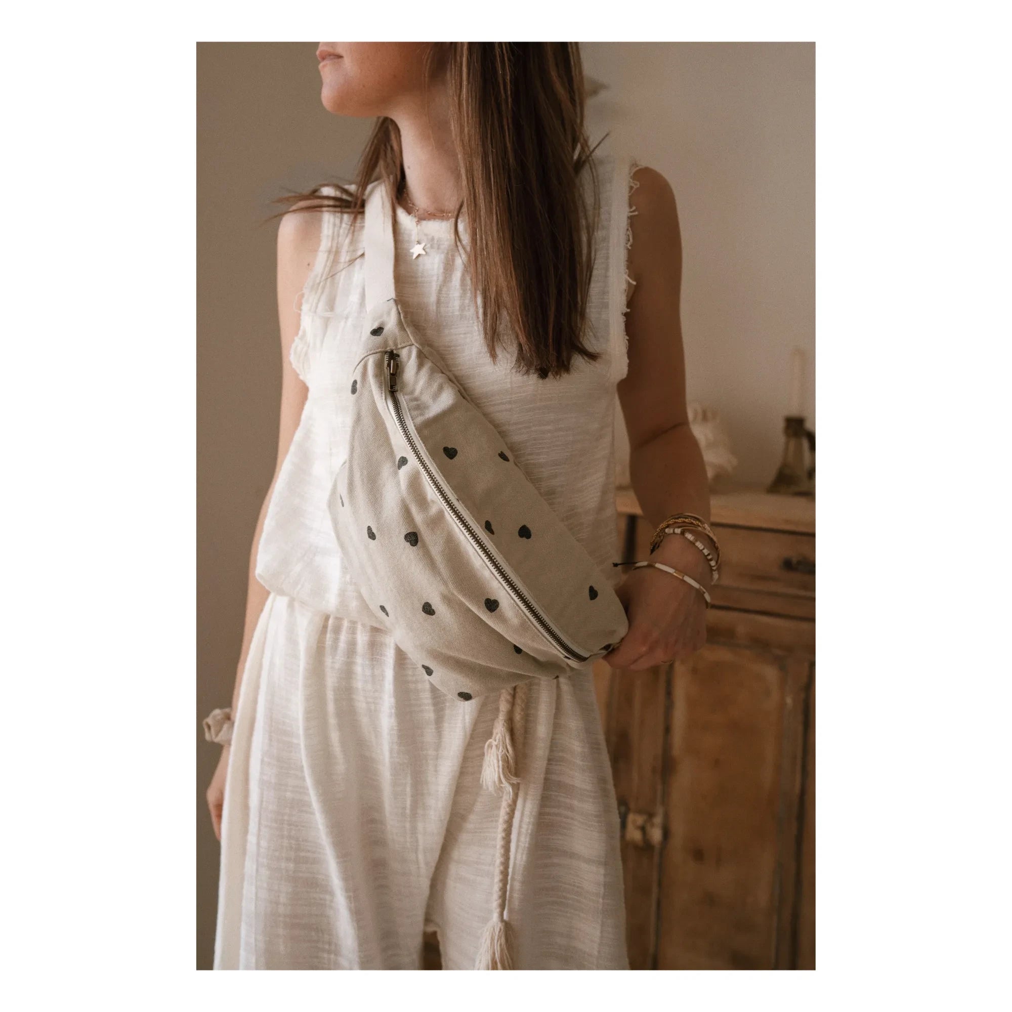 Rose in April - Heart Belt Bag | Sand