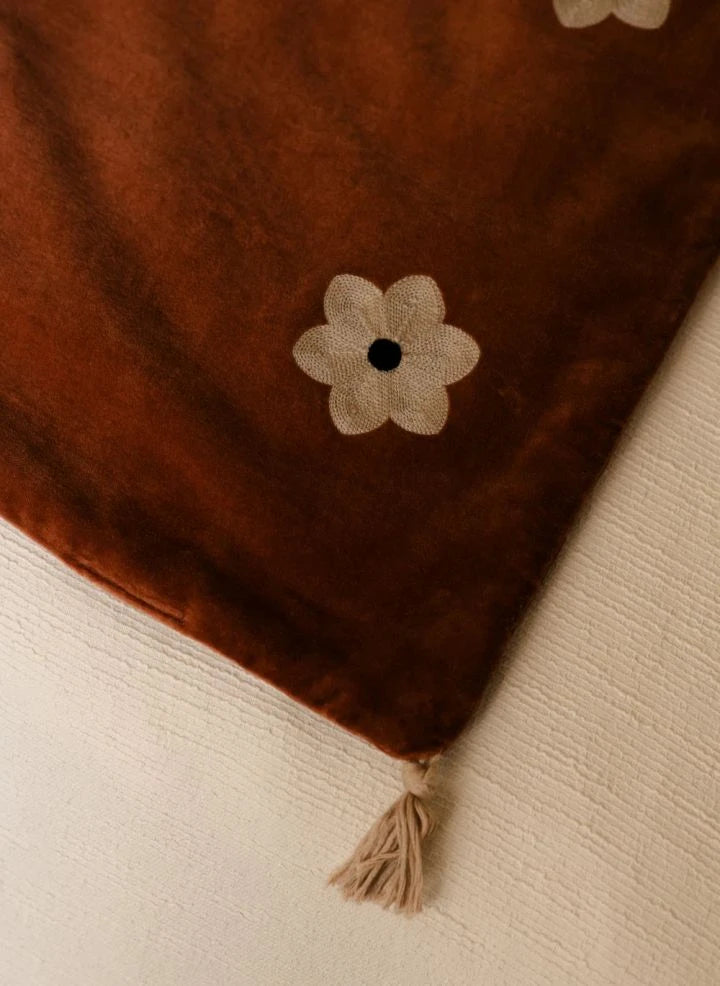 Olsson & Jensen - Daisy Velvet Quilt | Rust