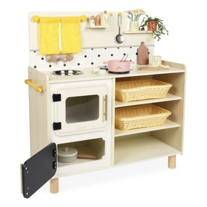 Janod - Large Built-in Kitchen - Mamie Soleil
