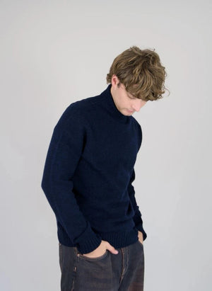 Origin Knitwear - Seamless Wool Turtleneck Sweater | Navy