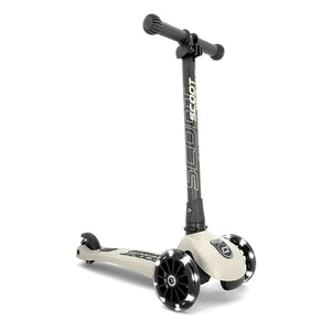 Scoot & Ride - Highwaykick 3 LED Scooter | Light Gray