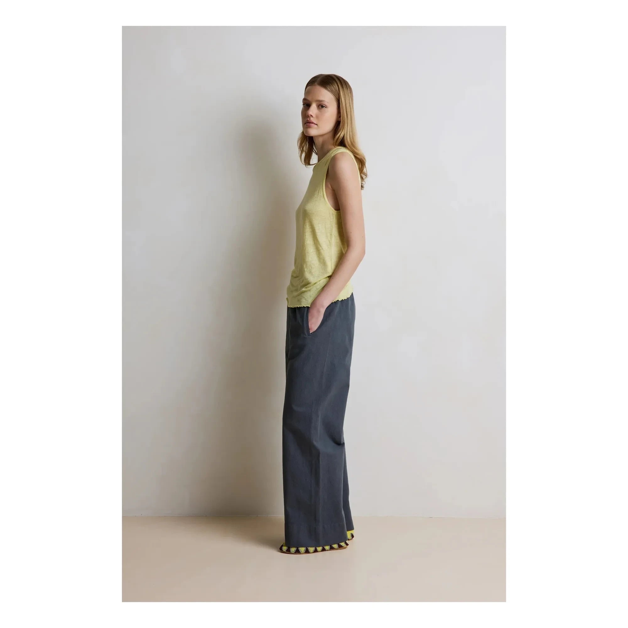 Hod - Navy blue linen tank top | Lemon yellow