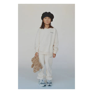 Sporty & Rich - Jogger Serif Logo | Cream