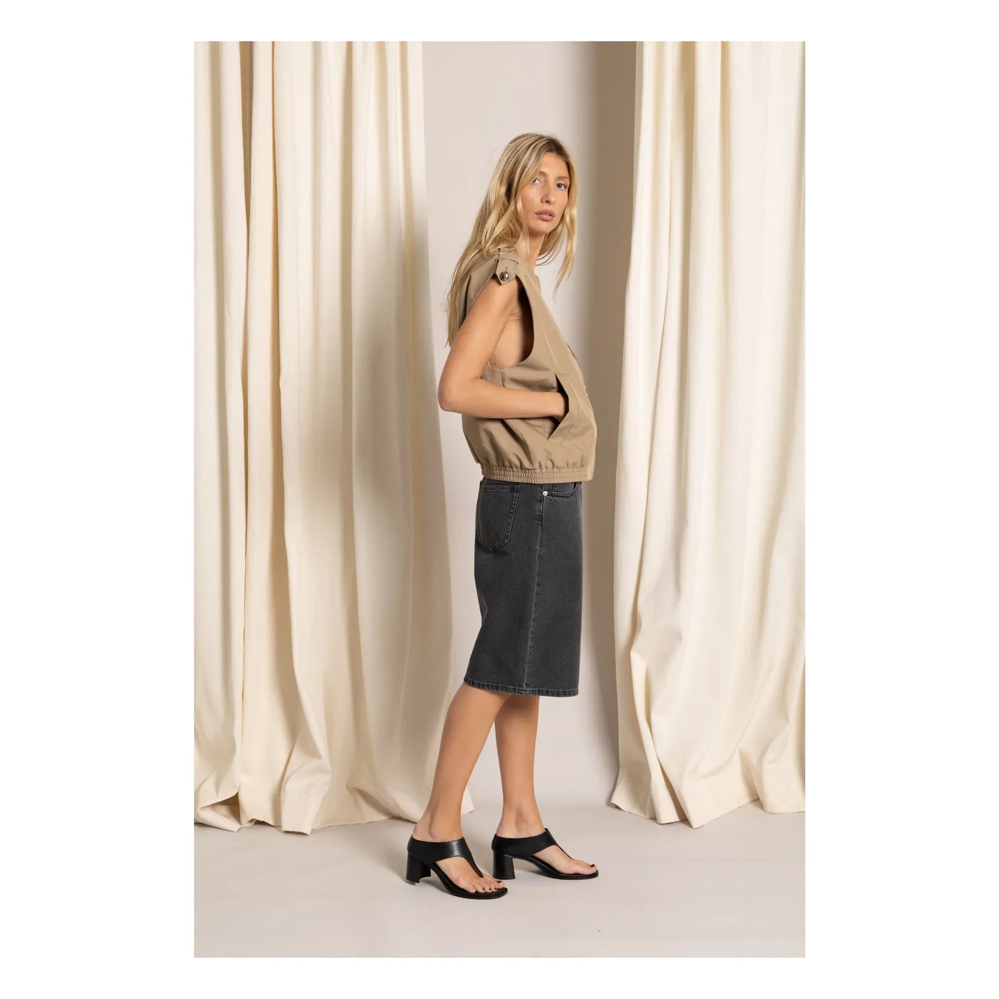 Smallable Woman - Savannah Sleeveless Jacket | Beige